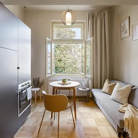 Cozy In Vinohrady Cafe & Culture Zone Apartament *